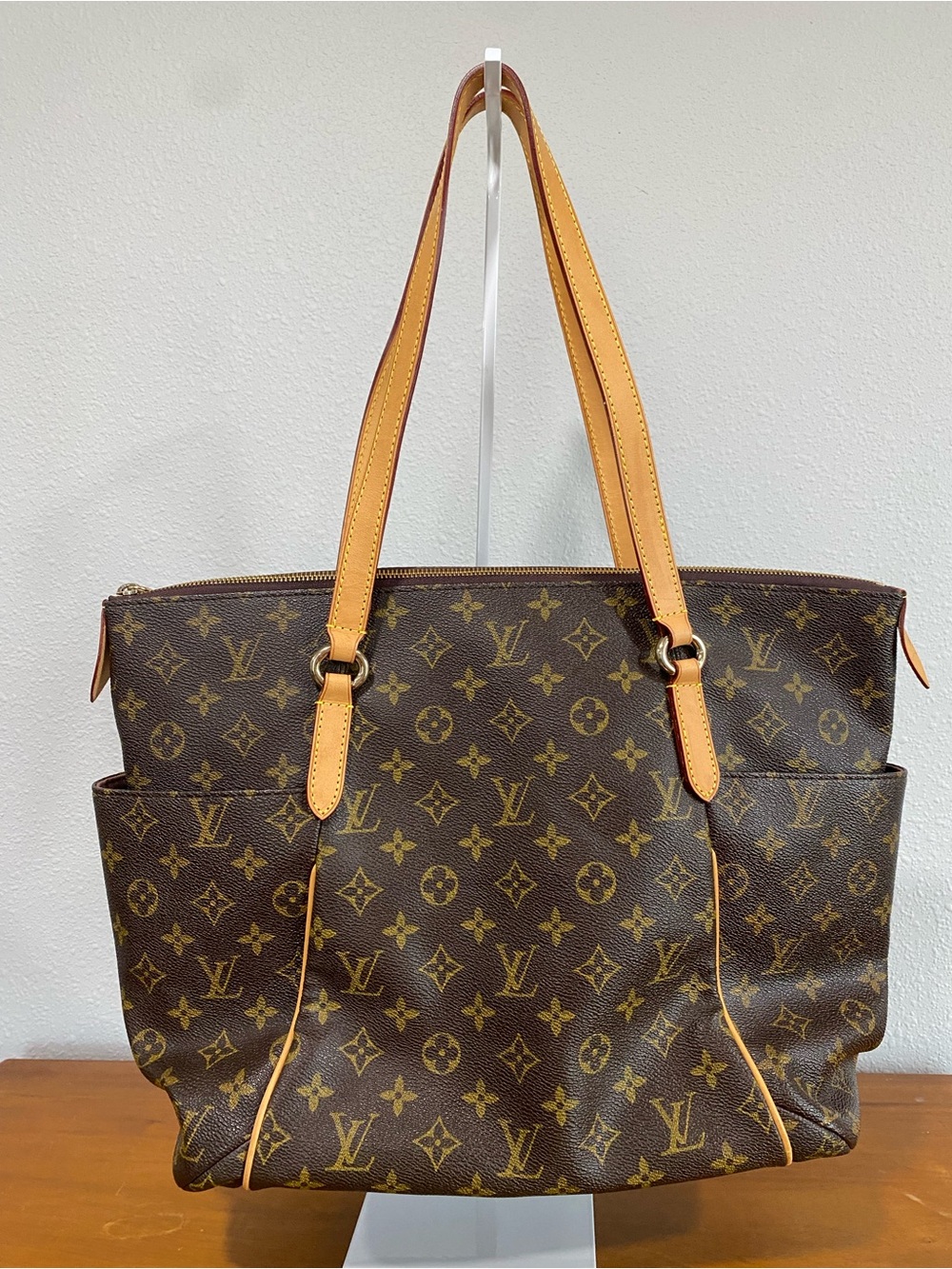 Monogram Canvas Brown Tote with Tan Trim 💐Authenticity Not Guaranteed💐